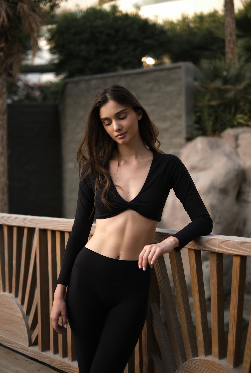 Sculpt Long-Sleeve Bra – Black